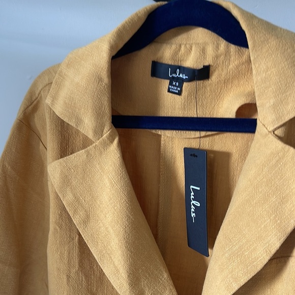 NWT Lulus Mustard Yellow Cropped Blazer Tee Sz XS - Picture 2 of 10
